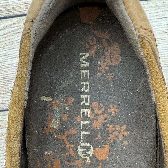 Merrell Women's Brown Wedge Shoes - Picture 2 of 13